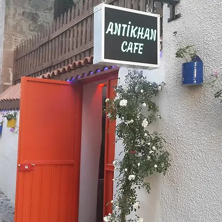 Antikhan Ayvalı