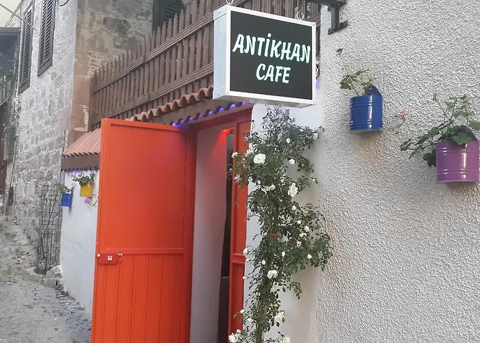 Antikhan Айвалык