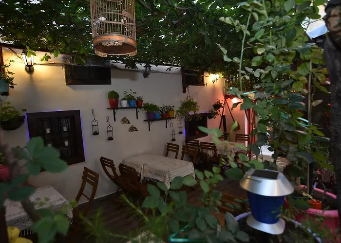 Antikhan Айвалык